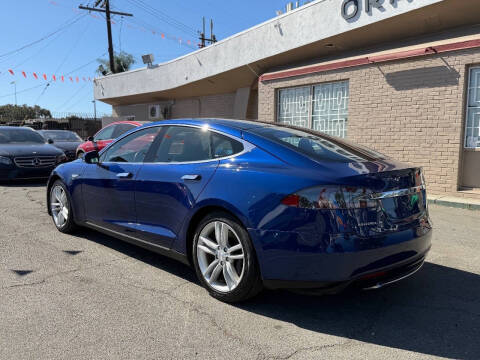 2015 Tesla Model S 85D