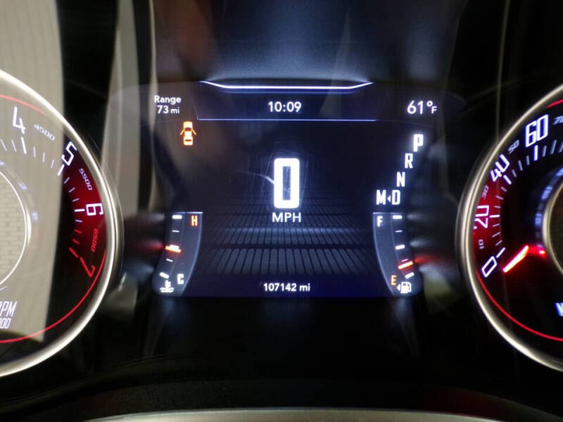 2015 Dodge Challenger SXT Plus