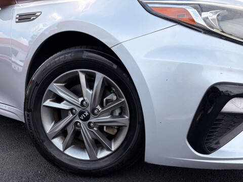 2019 Kia Optima LX