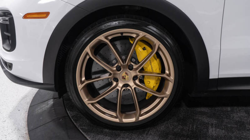 2023 Porsche Cayenne Turbo GT