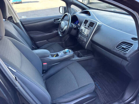 2013 Nissan LEAF S