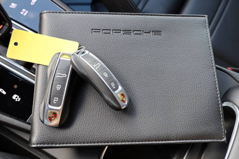 2022 Porsche Cayenne GTS