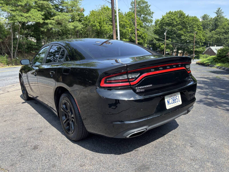 2016 Dodge Charger SE