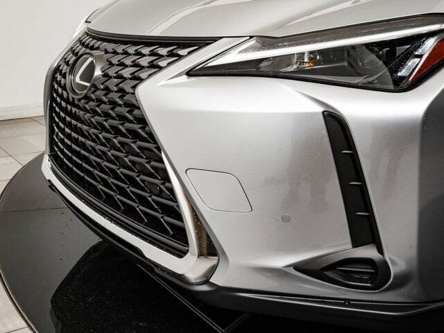 2026 Lexus UX 300h Premium
