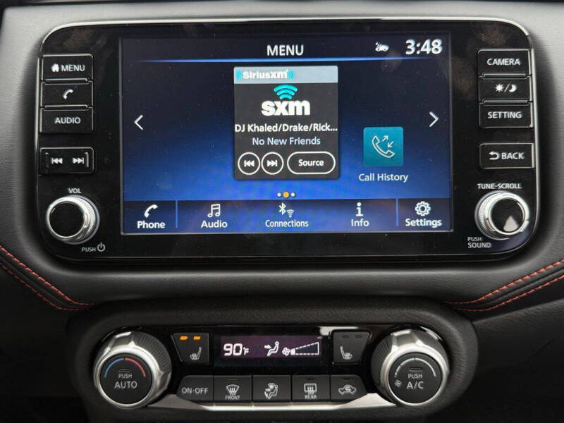 2025 Nissan Versa SR