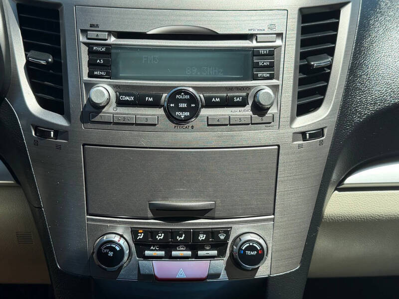 2010 Subaru Outback 2.5i Premium
