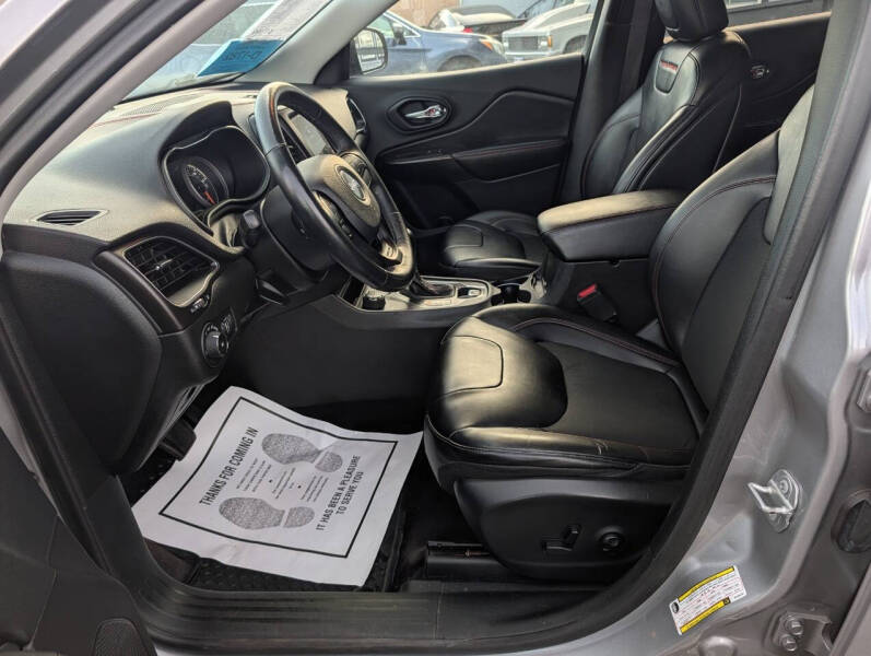 2019 Jeep Cherokee Trailhawk