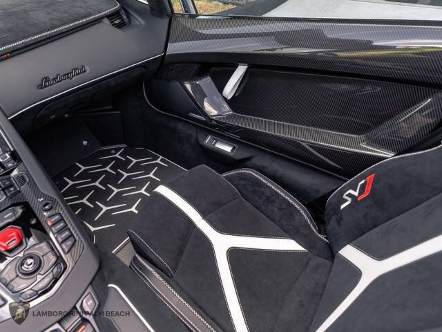 2021 Lamborghini Aventador LP 770-4 SVJ