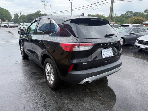 2021 Ford Escape SE