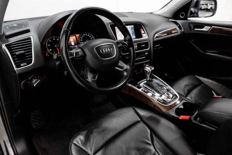 2016 Audi Q5 2.0T quattro Premium Plus