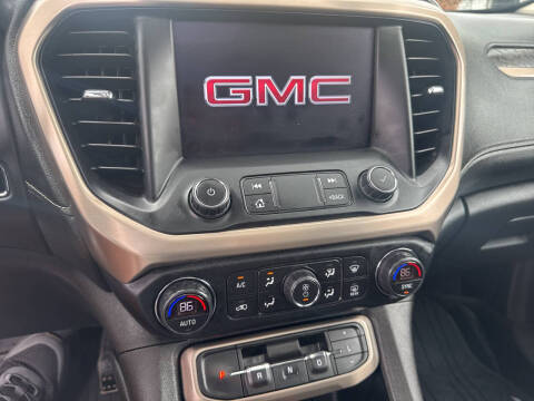 2020 GMC Acadia Denali