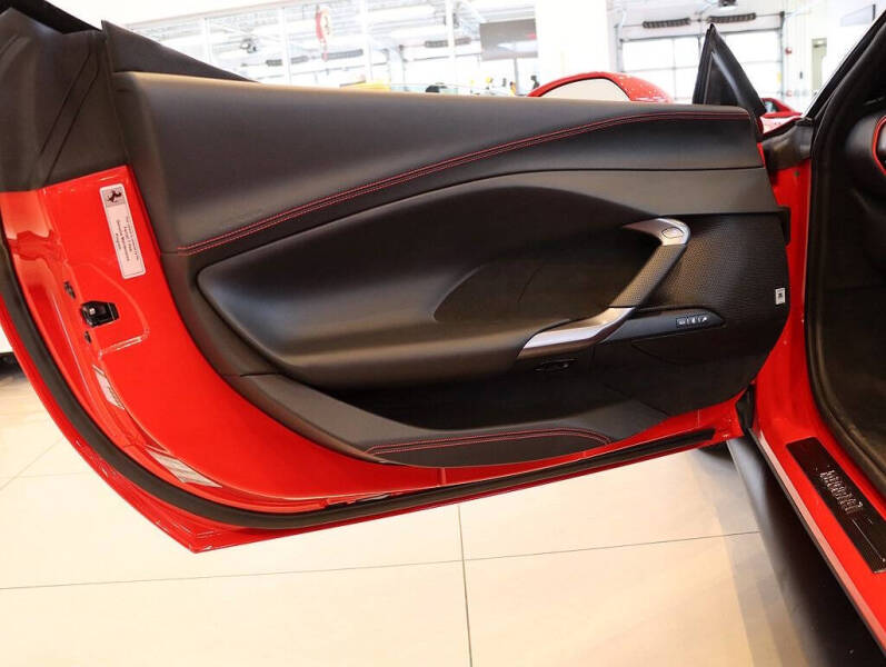 2024 Ferrari 296 GTS