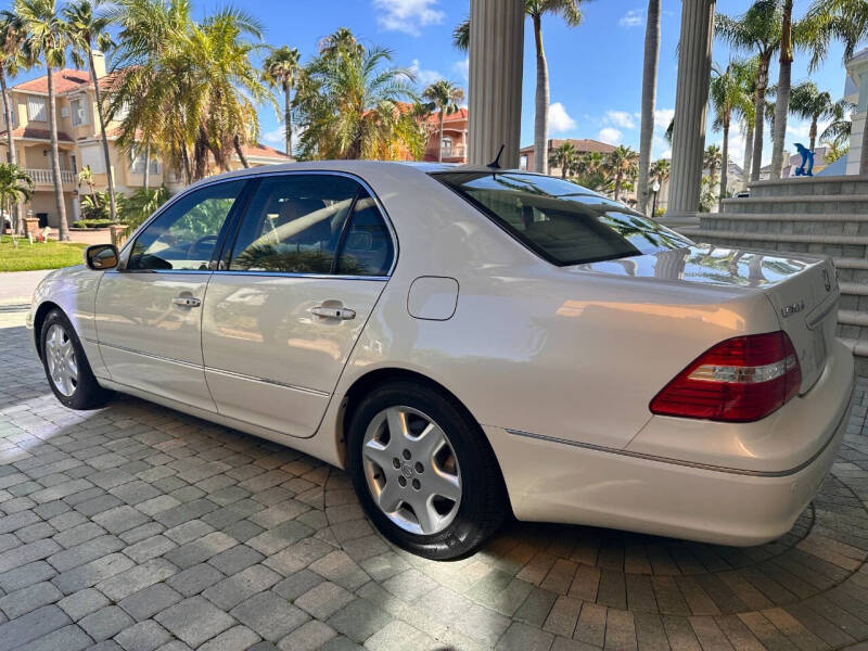 2004 Lexus LS 430
