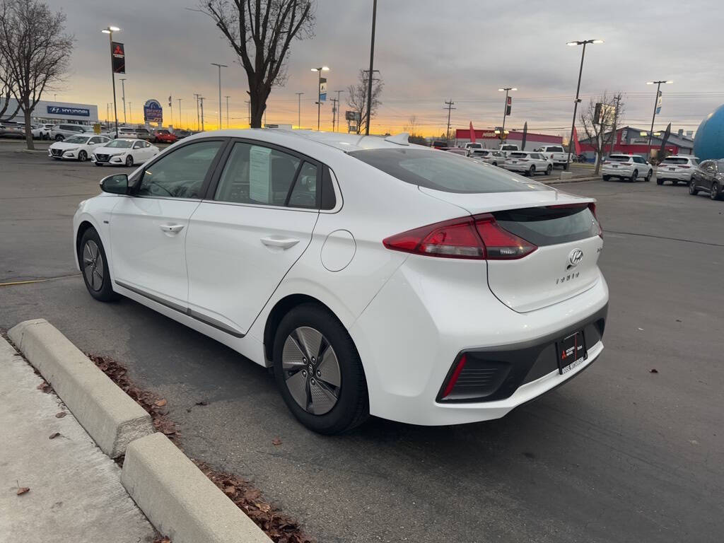 2020 Hyundai IONIQ Hybrid for sale at Axio Auto Boise in Boise, ID