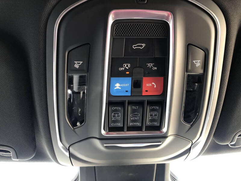 2026 Jeep Cherokee Overland