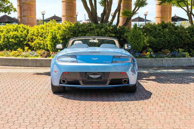 2012 Aston Martin V8 Vantage 38