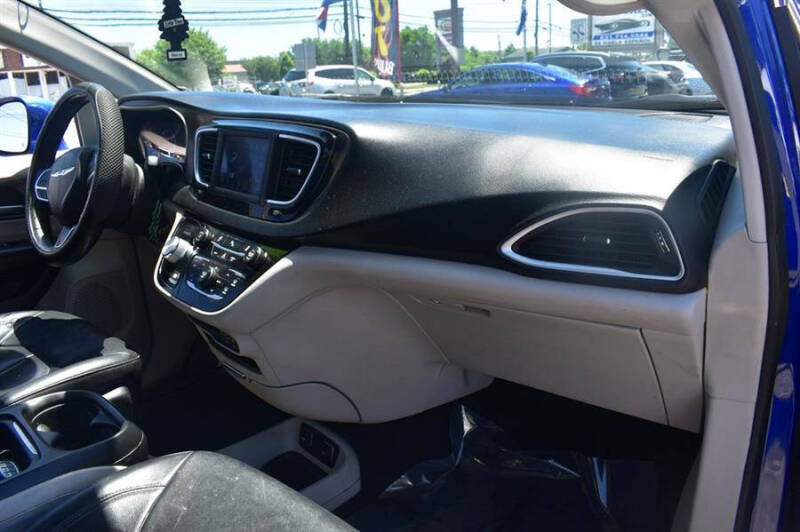 2018 Chrysler Pacifica Touring L