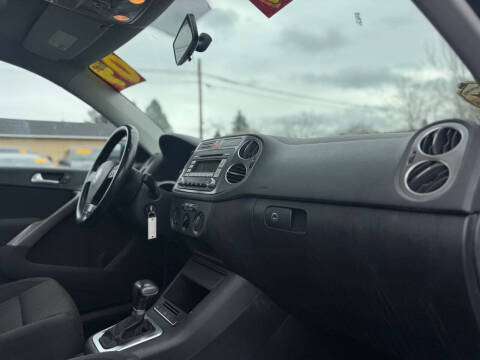 2009 Volkswagen Tiguan SE 4Motion