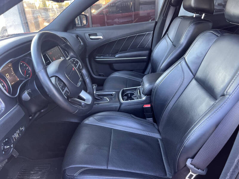 2016 Dodge Charger SXT