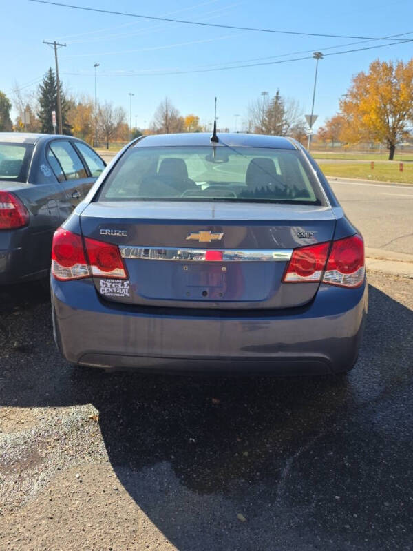 2013 Chevrolet Cruze LS Auto