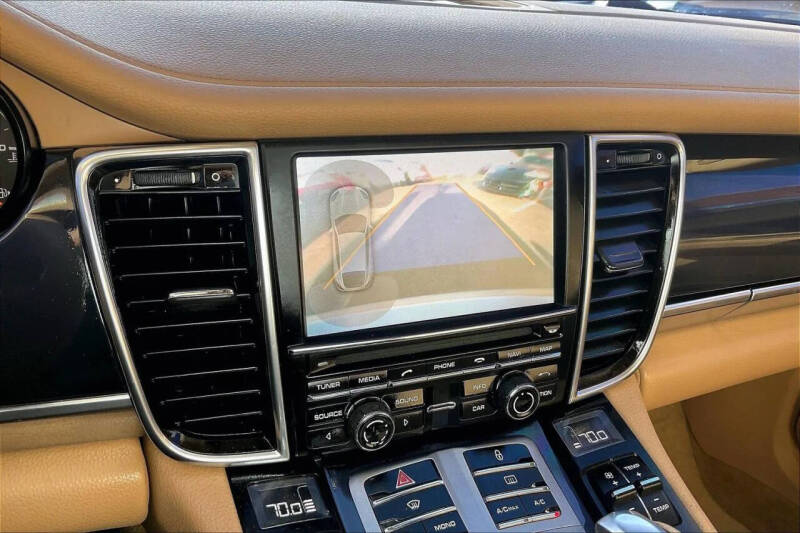 2012 Porsche Panamera