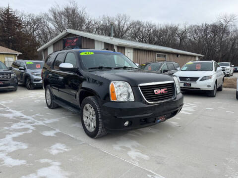 2011 GMC Yukon for sale at Victor's Auto Sales Inc. in Indianola IA