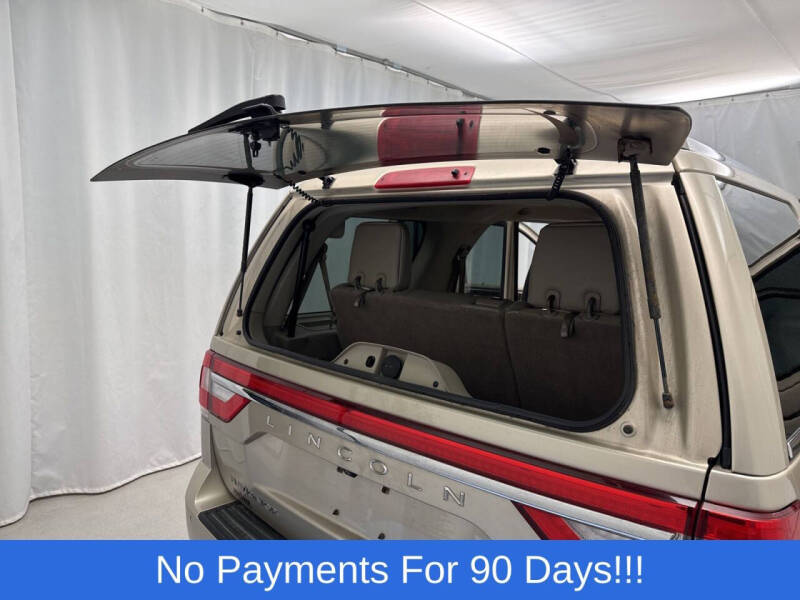2017 Lincoln Navigator Select