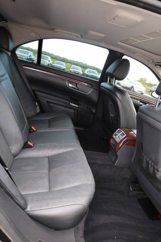 2007 Mercedes-Benz S-Class S 550