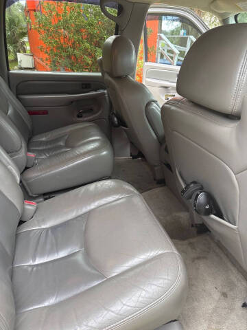 2005 GMC Yukon XL Denali