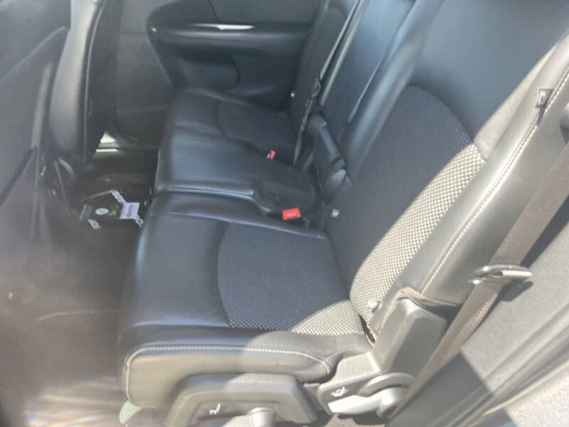 2020 Dodge Journey Crossroad