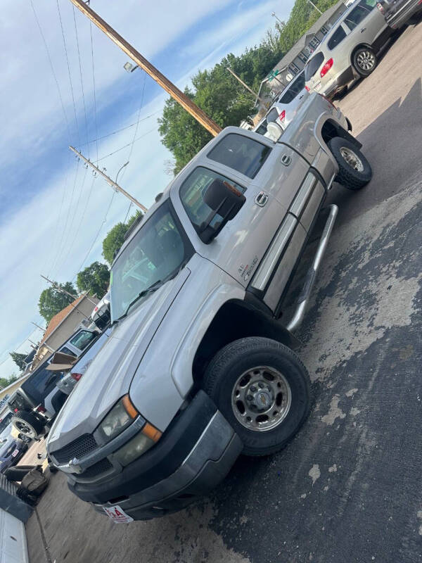 2004 Chevrolet Silverado HD's photo