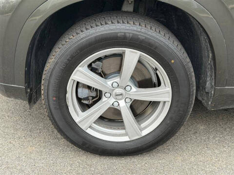 2018 Volvo XC90 T5 Momentum 5-Passenger