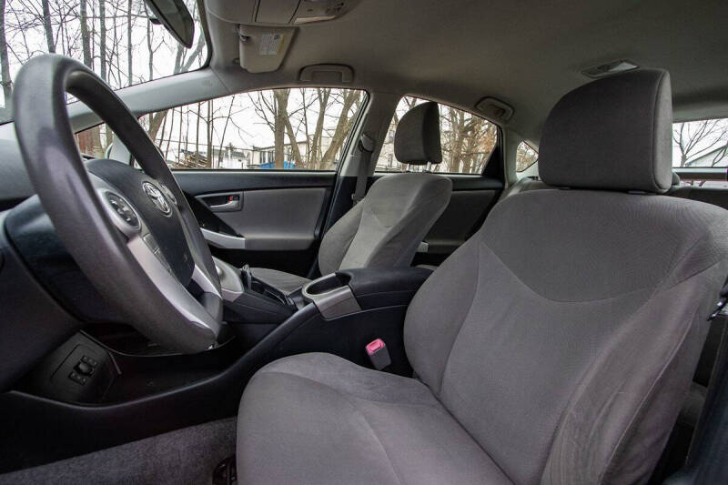 2013 Toyota Prius Plug-in Hybrid