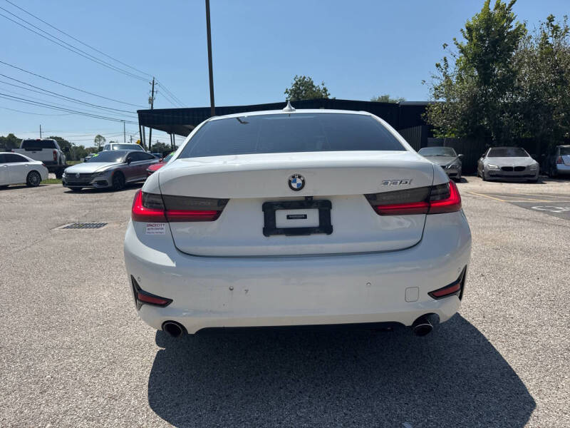 2021 BMW 3 Series 330i