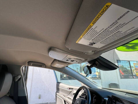 2024 Toyota Camry SE