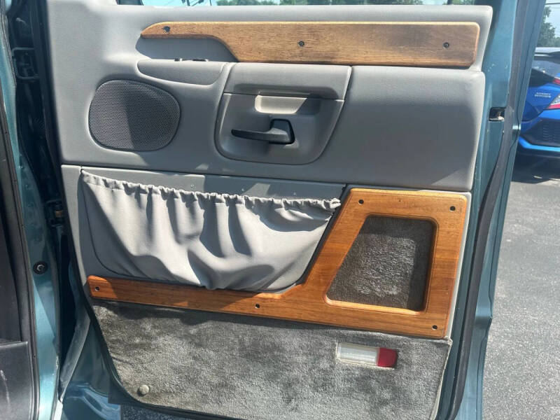 1997 Ford E-Series E-150