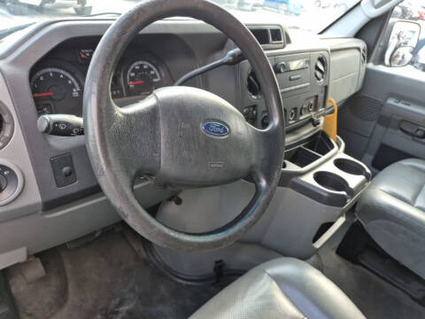 2009 Ford E-Series E-250