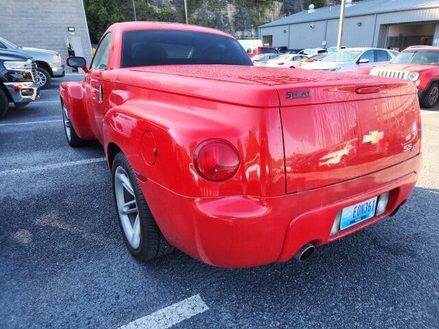 Used 2004 Chevrolet SSR LS with VIN 1GCES14P34B104411 for sale in Hazard, KY