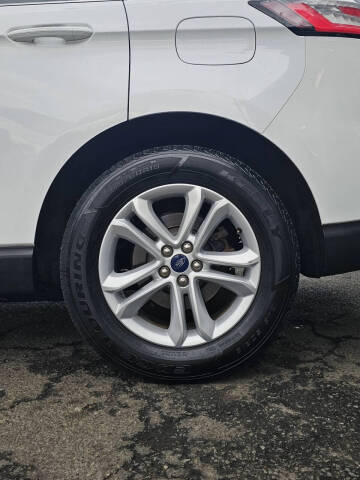 2020 Ford Edge