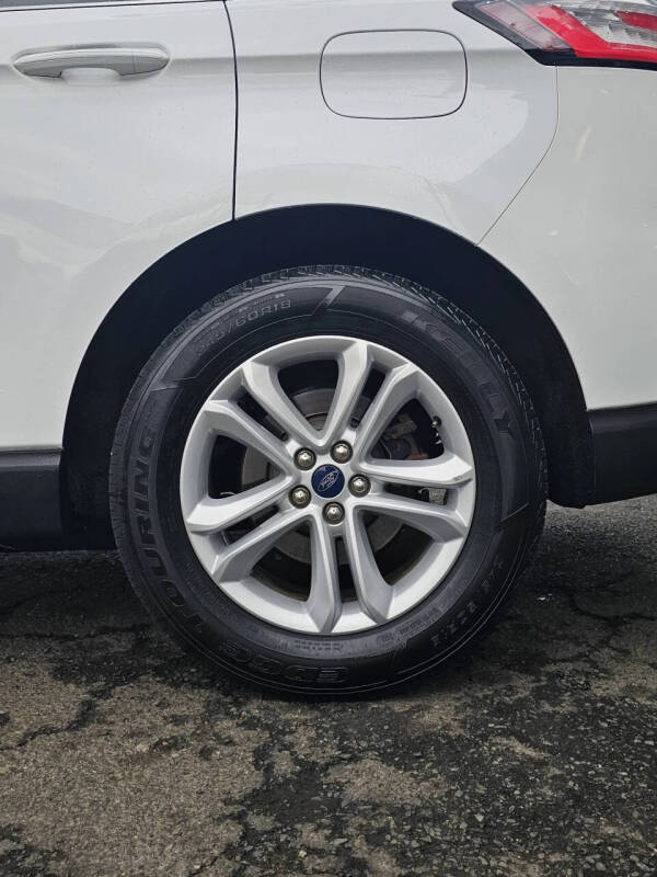 2020 Ford Edge