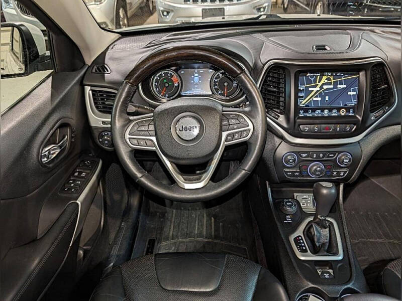 2017 Jeep Cherokee Overland