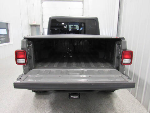 2022 Jeep Gladiator Sport S