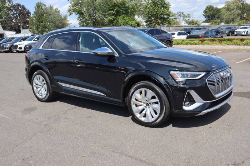 2022 Audi e-tron S quattro Premium Plus