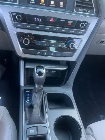 2017 Hyundai Sonata SE