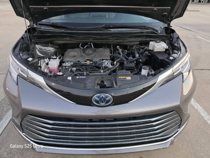 2021 Toyota Sienna Limited 7-Passenger