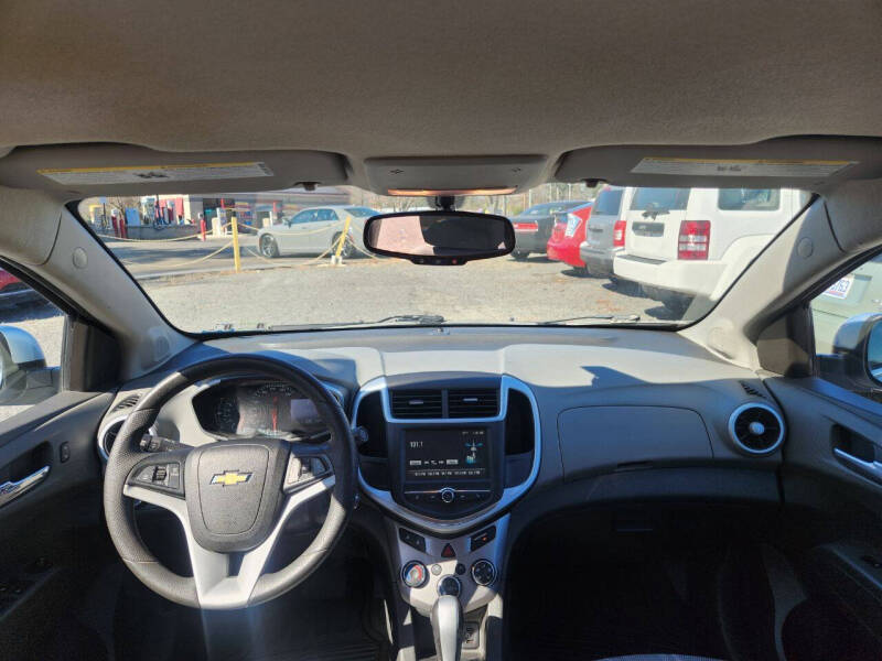 2017 Chevrolet Sonic LT Auto
