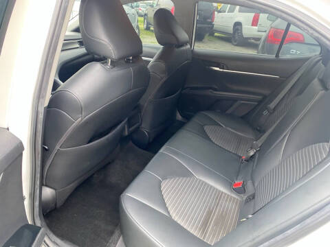 2019 Toyota Camry SE