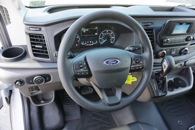 2025 Ford Transit 250
