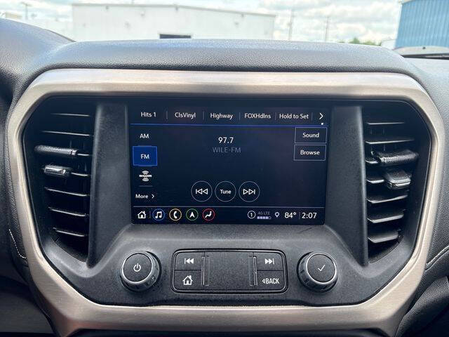 2022 GMC Acadia Denali