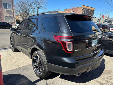 2014 Ford Explorer Sport